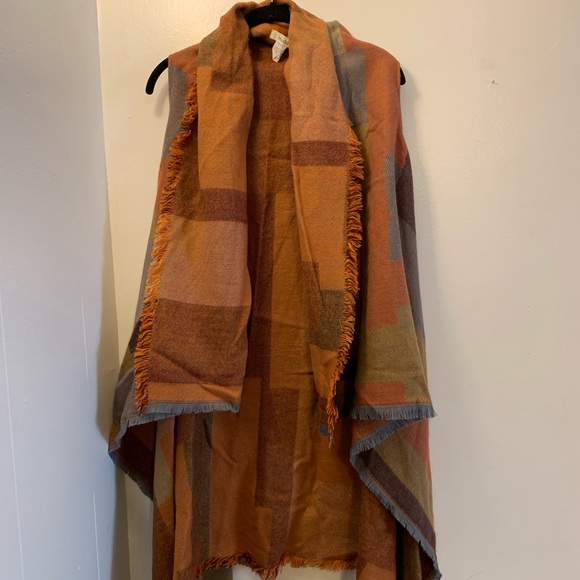 Orange and gray shawl - Picture 2 of 4